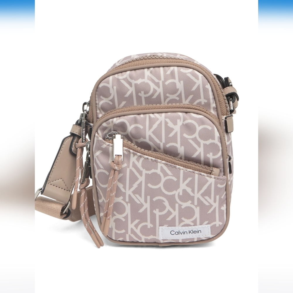 Calvin Klein Evie Crossbody Bag